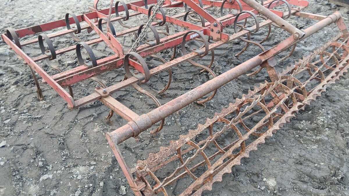 Rozmetadlo umelych hnojiv 300l - 8