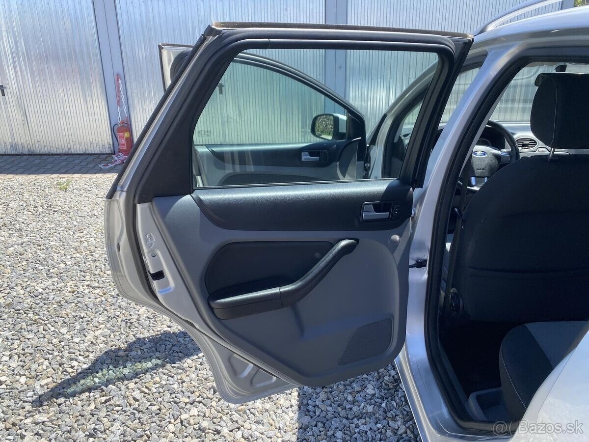 Ford Focus 1.6 TDCi 90PS KOMBI STK - 8
