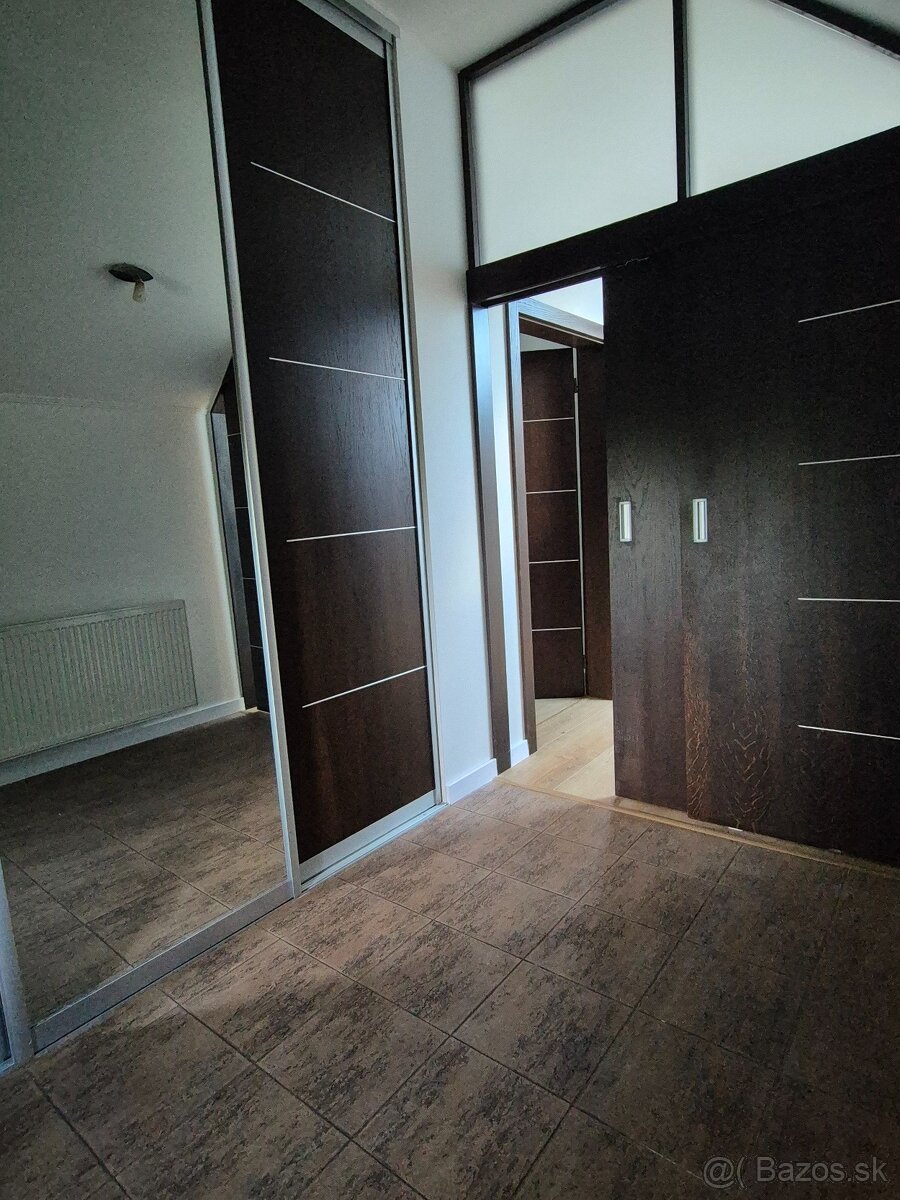 Podkrovný byt do prenájmu - 8