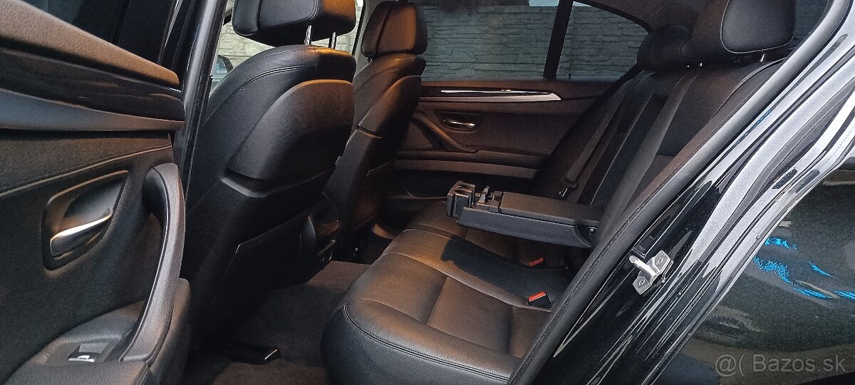BMW 530d xDrive Možný Leasing - 8