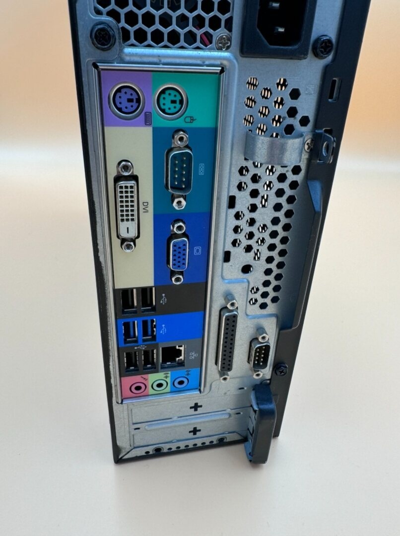 Počítač ACER SFF.Intel AMD A8 4x3,10GHz.8gb ram.120gb SSD. - 8