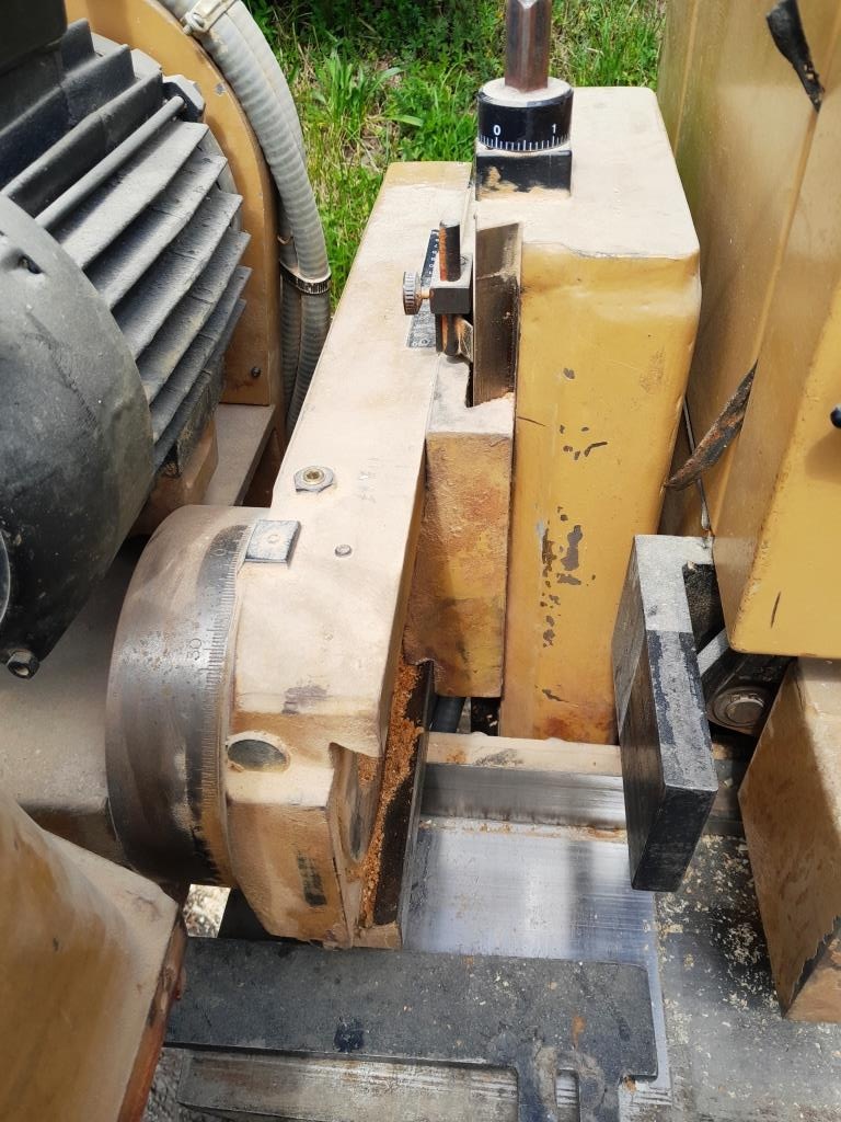 Čtyřstranná frézka SCM - 8