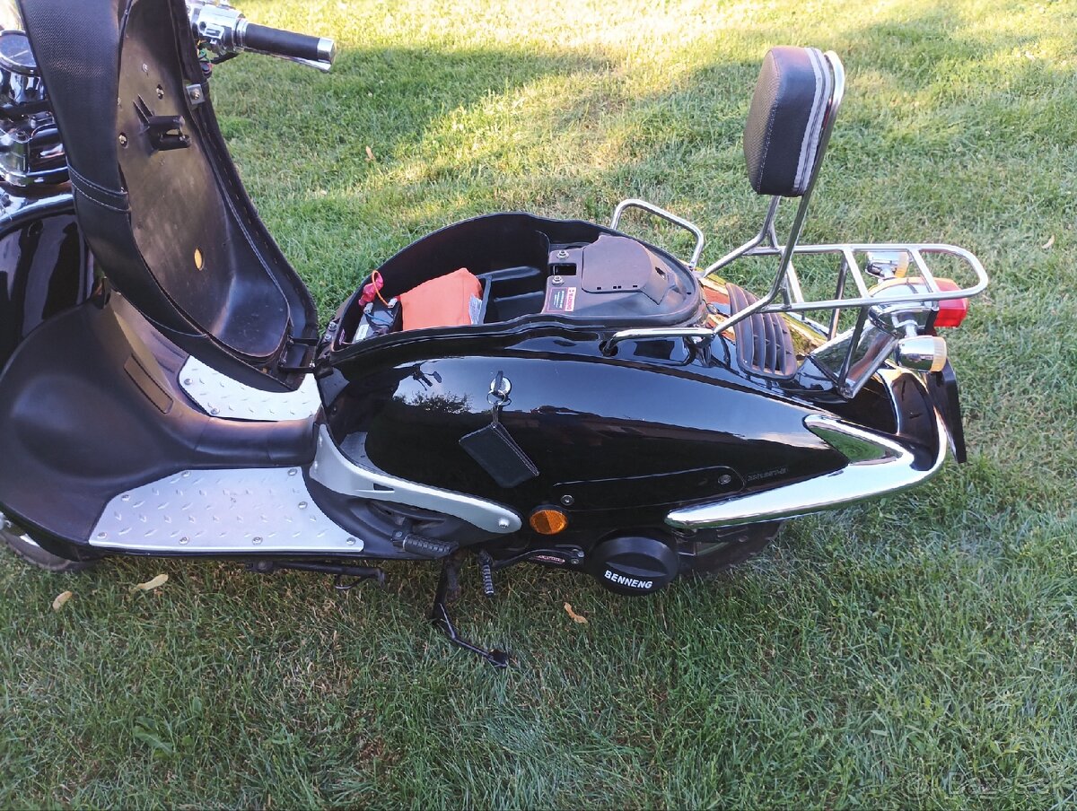 Skúter 125 - 8