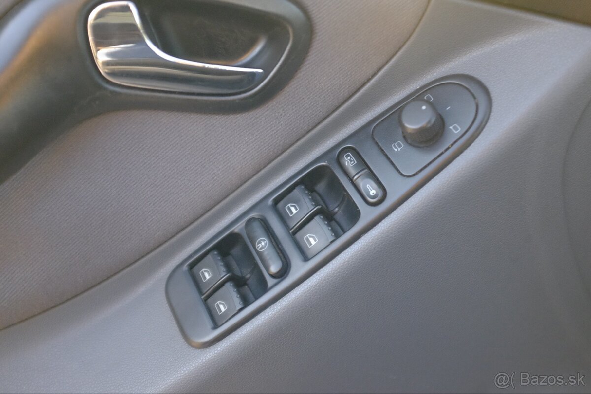 Seat Leon 1.6 benzín, automat , r.v.2000 - 8