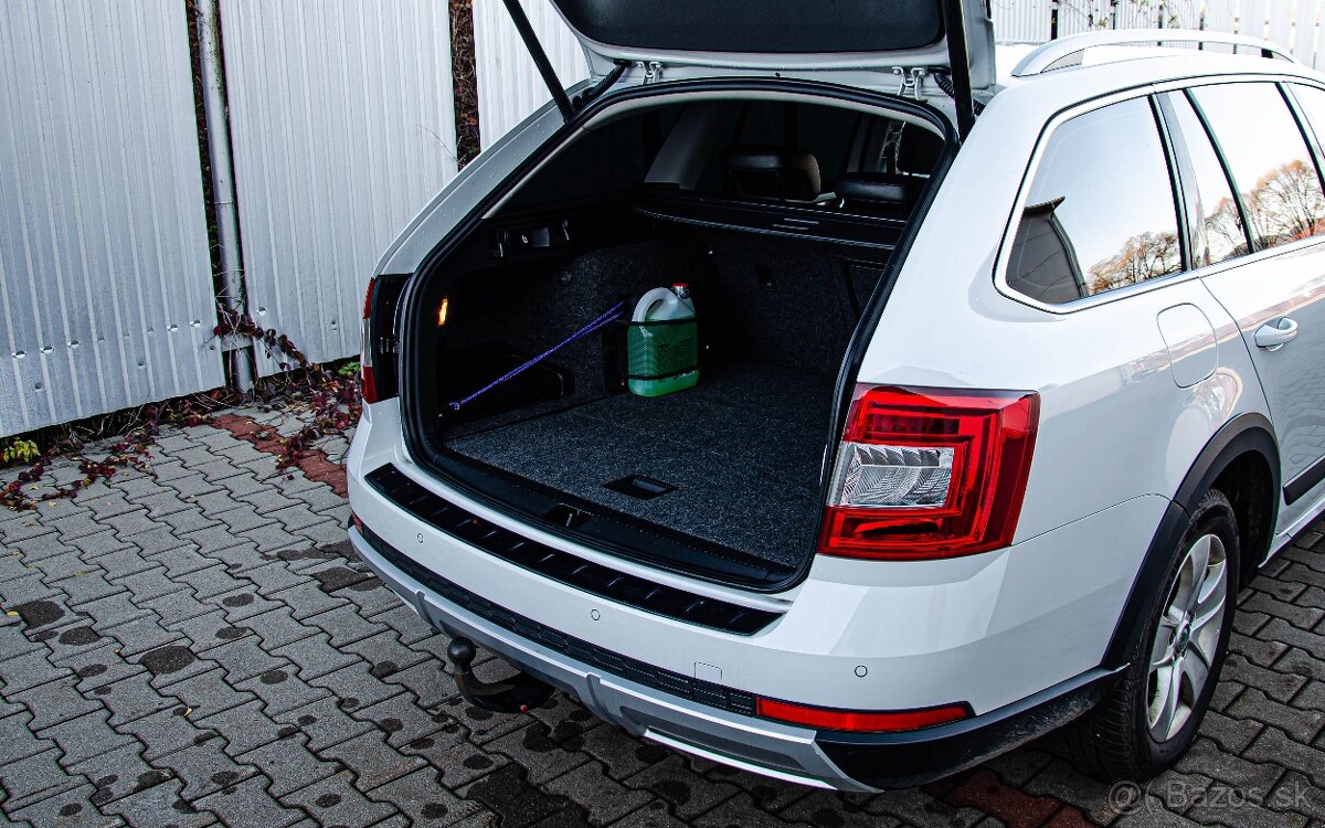 Škoda Octavia Combi SCOUT 2.0 TDI DSG 4x4 - 8