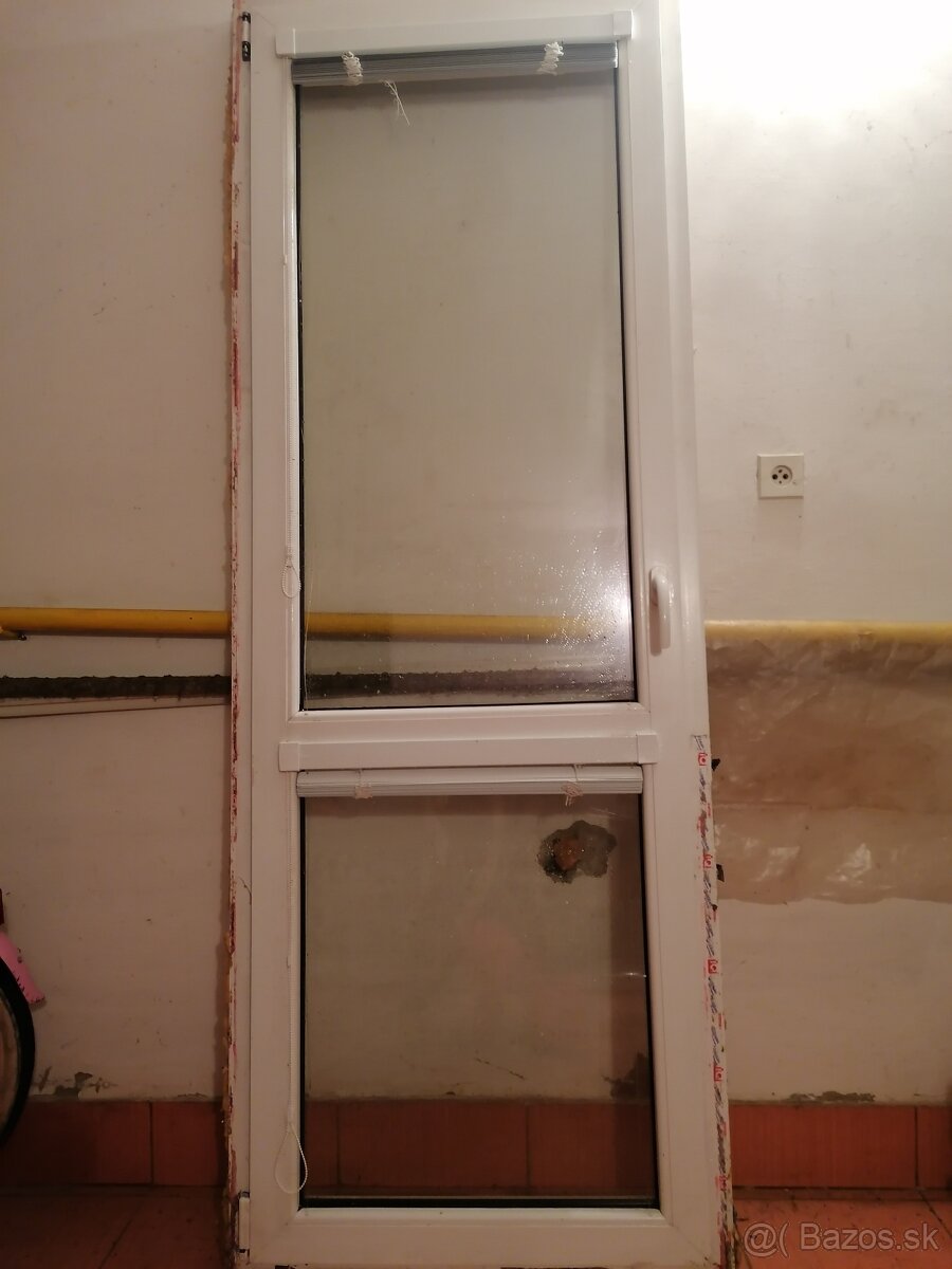 Predám plastové okná a balkónové dvere. - 8