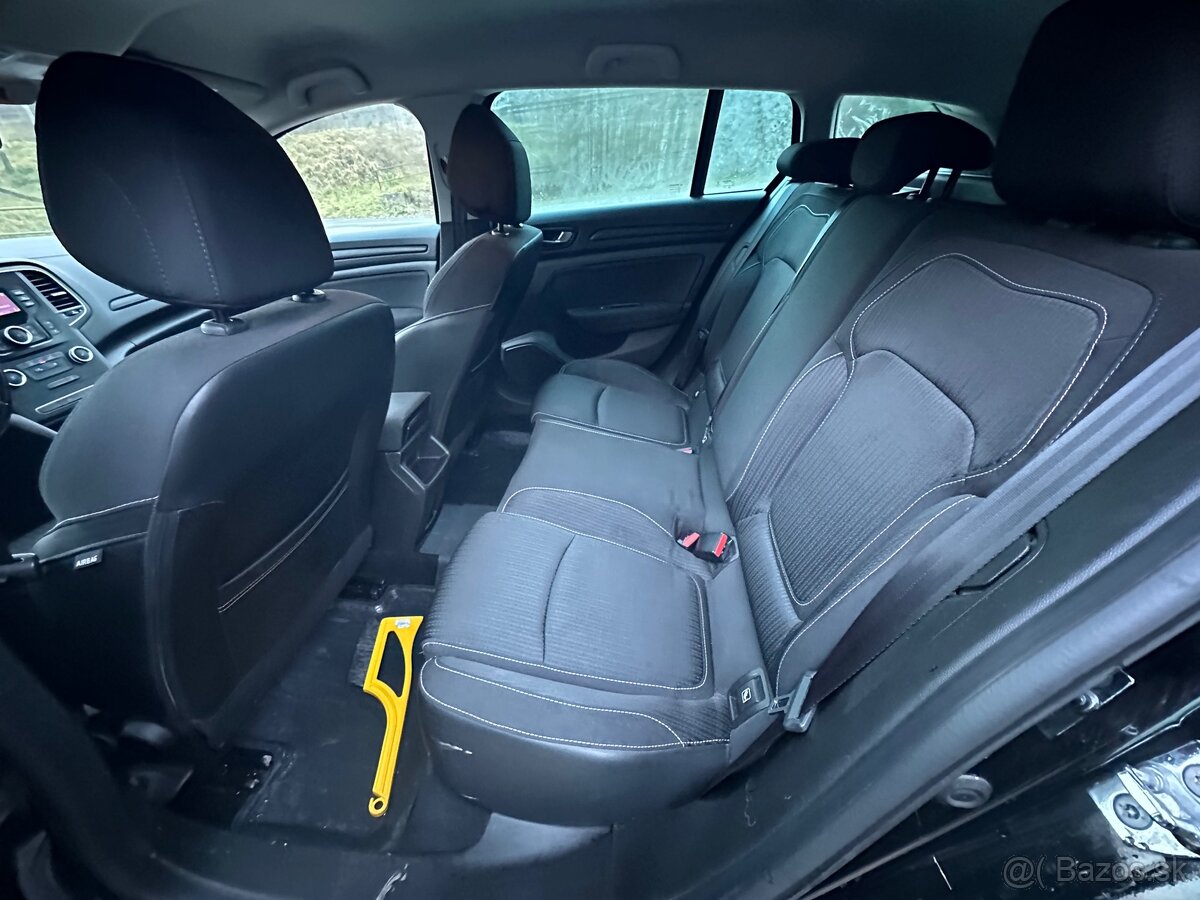 Renault Megane 4 - 8