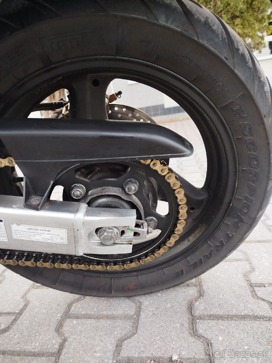 Honda Varadero 1000 - 8