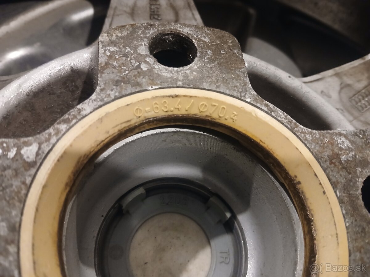 Elektróny Ford R14 - 8