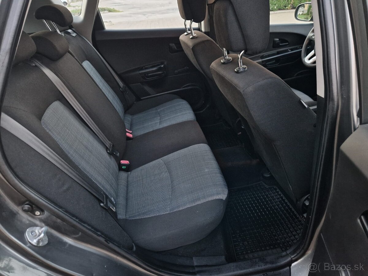 Predám Kia Ceed Facelift 1.4 66 kW, 2011 – TOP stav. - 8
