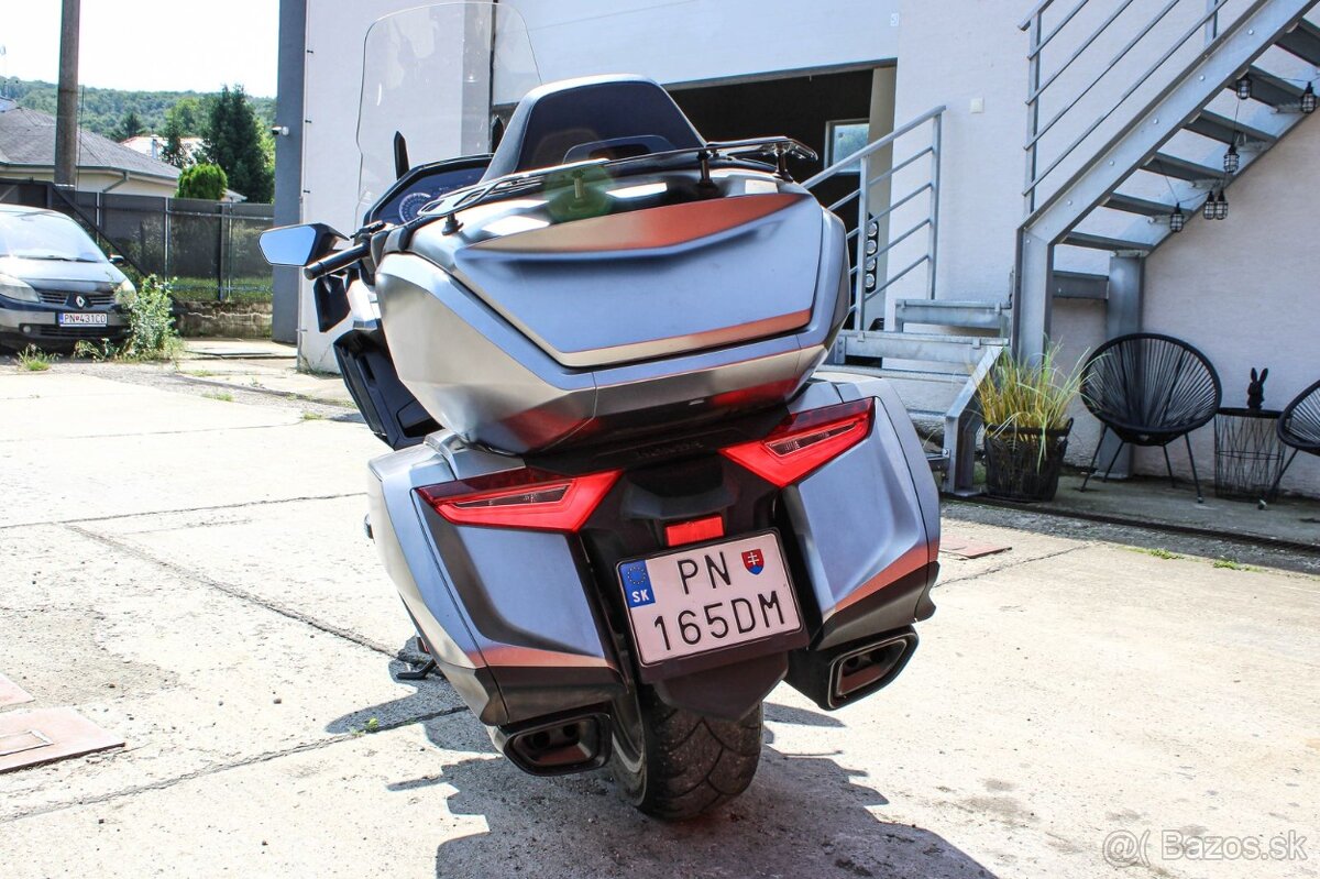 Honda GL 1800 GOLDWING - 8