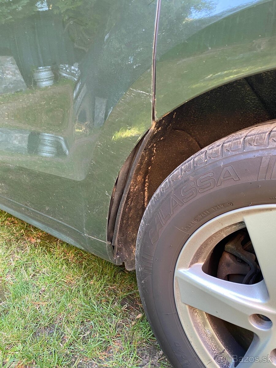 VW Sharan 2,0 tdi - 8