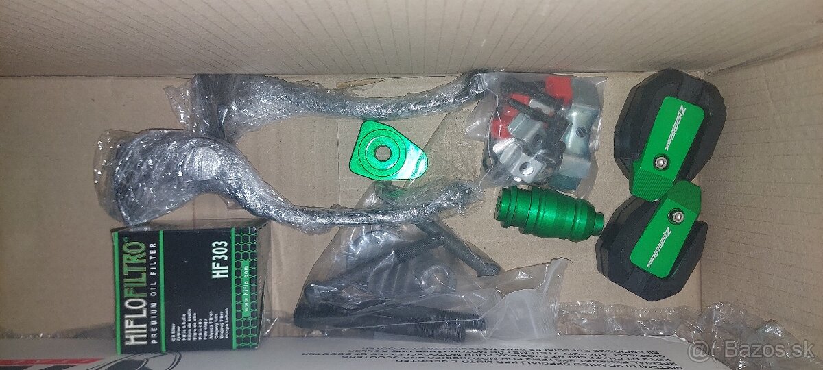 Kawasaki Z1000SX - 8