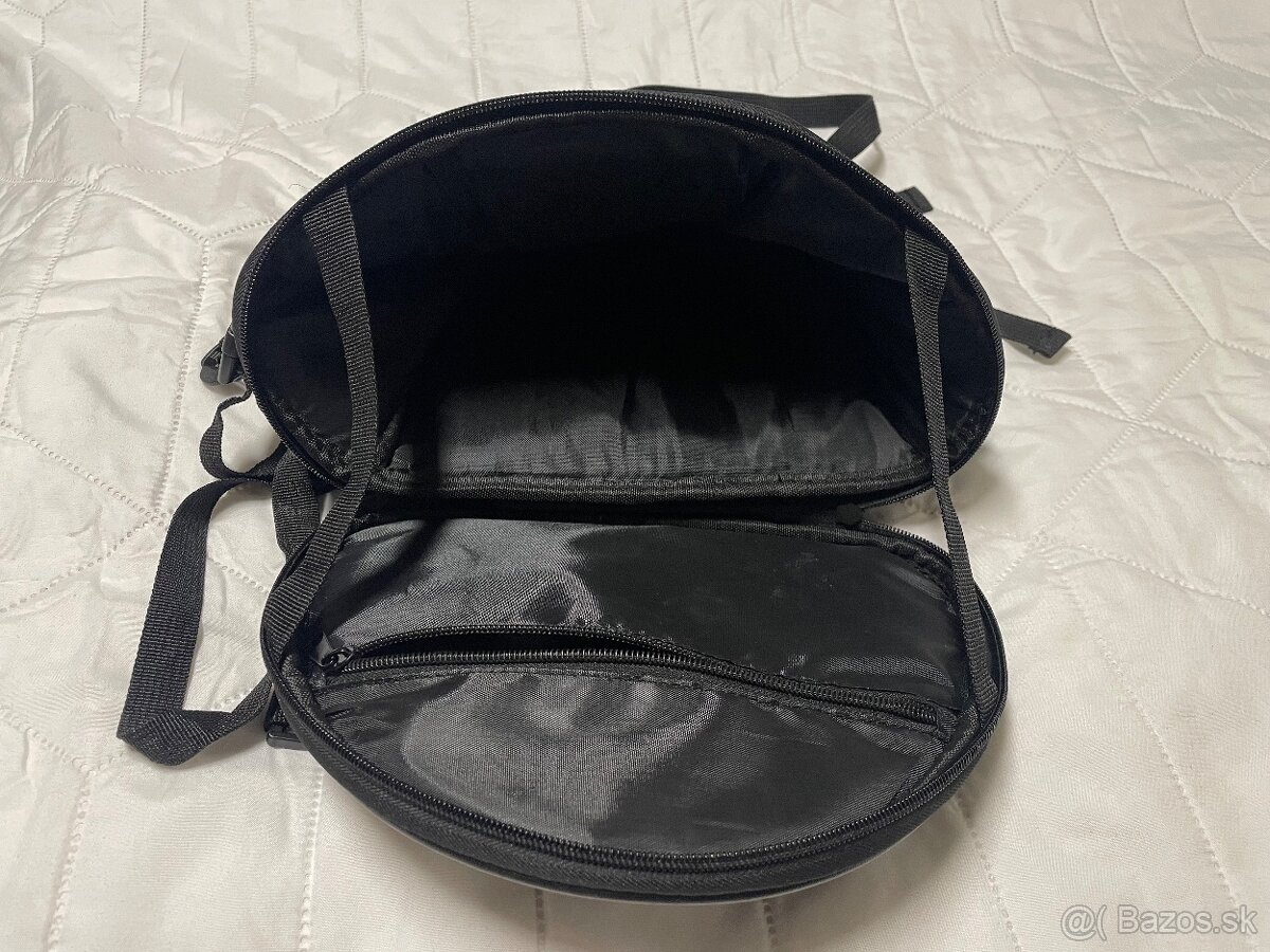 Batoh, kapsicka na motorku - 8