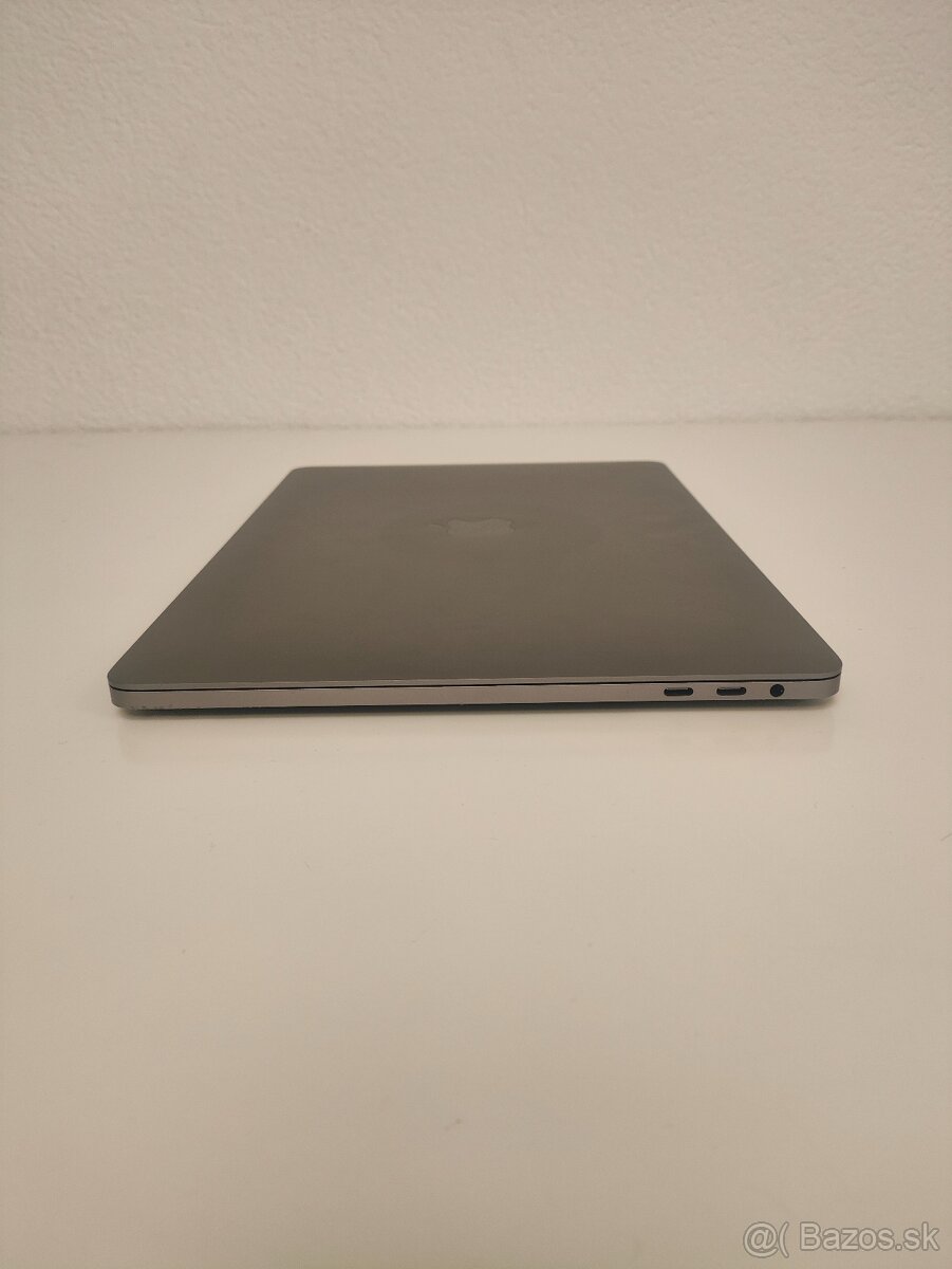 MacBook Pro 2018 | i5 • 8GB • 512GB - 8