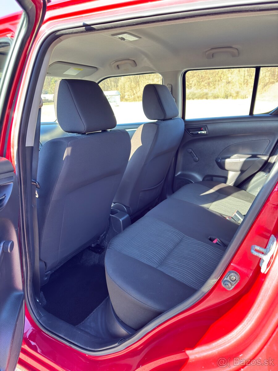 Suzuki Swift - 8