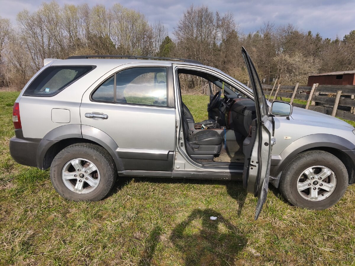 Predám Kia Sorento rok 2003 - 8