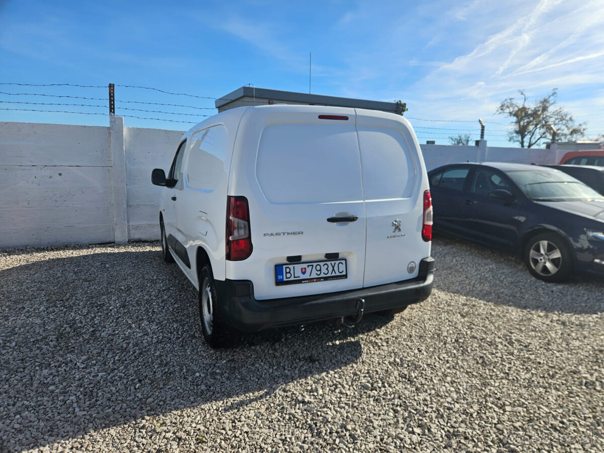 Peugeot Partner BlueHDI 100 (6 089 € bez DPH) - 8