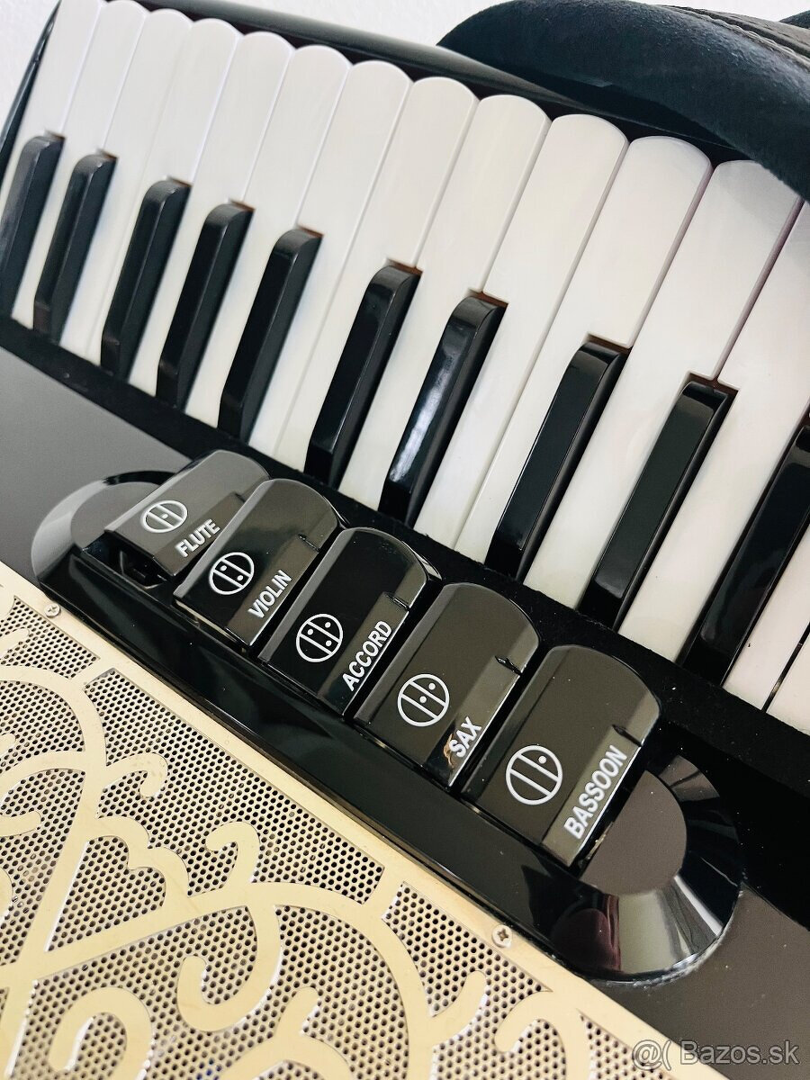 Predám NOVÝ akordeónBeltunica Sonata 60 basový - krásny zvuk - 8