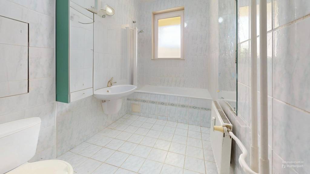 Nadštandardný veľký tehlový 4-izbový byt v Dubnici nad Váhom - 8