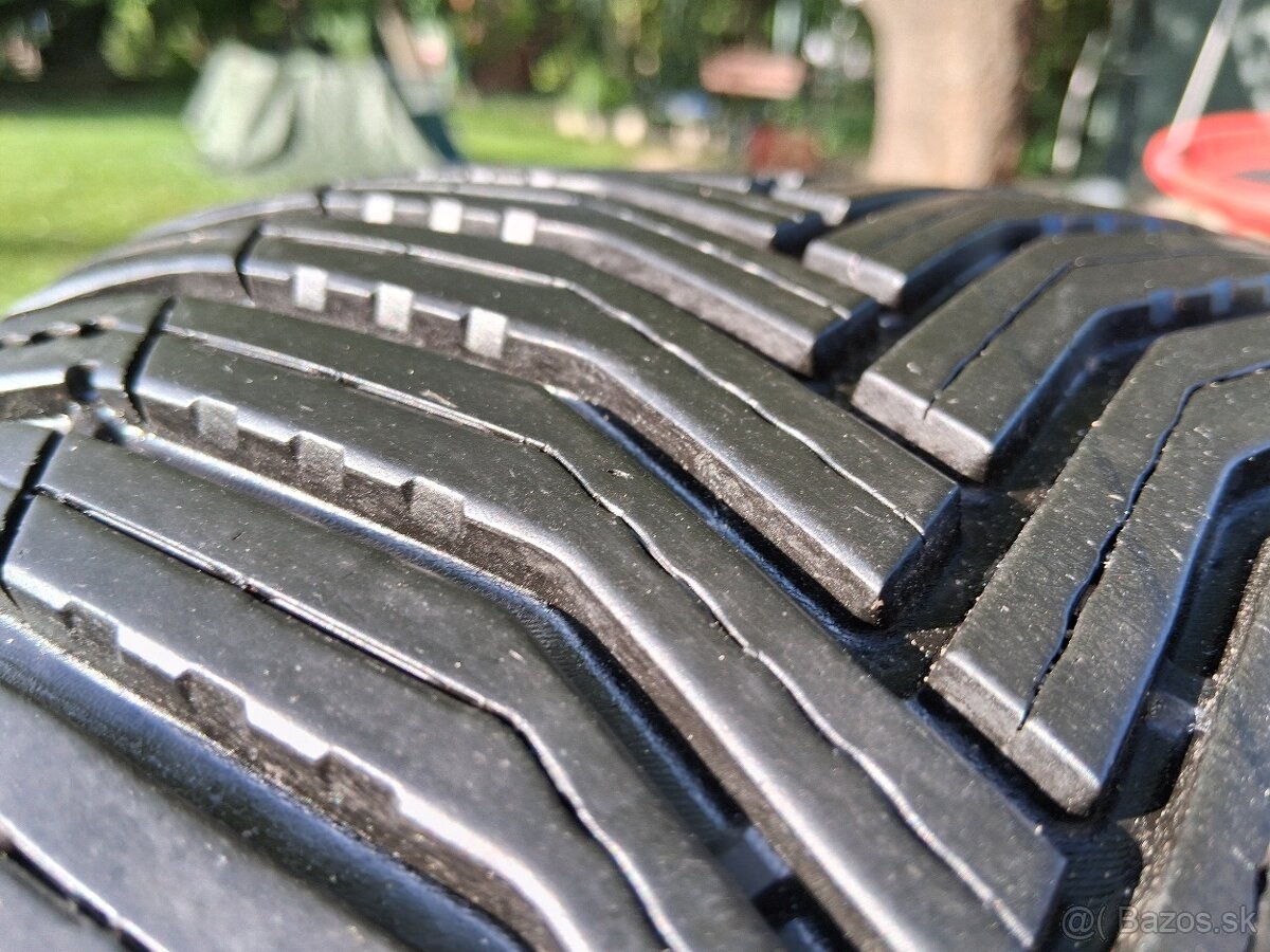 225/50 r17 celoročne pneumatiky - 8