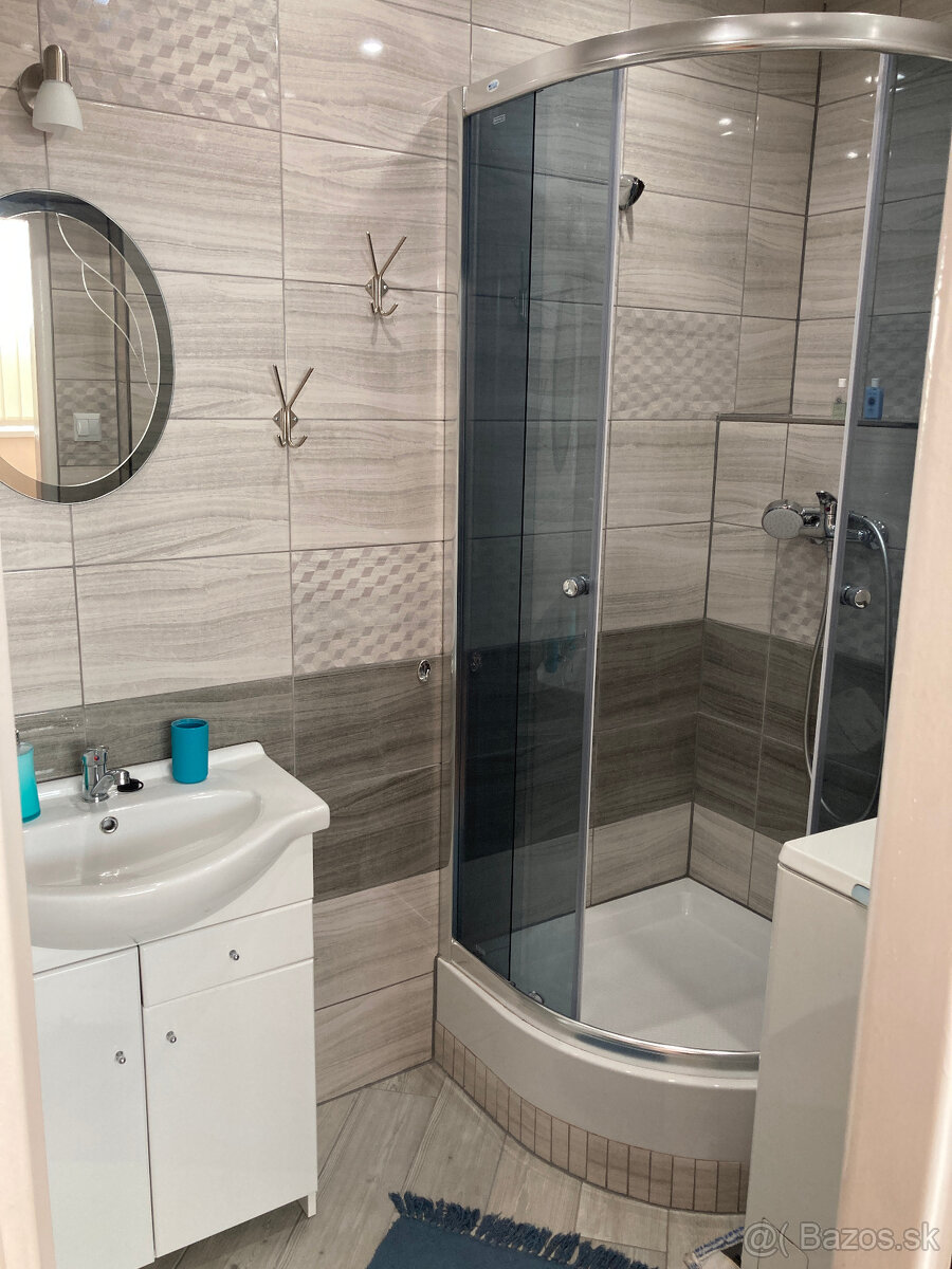 PRENÁJOM 2 IZBOVÝ BYT - 8