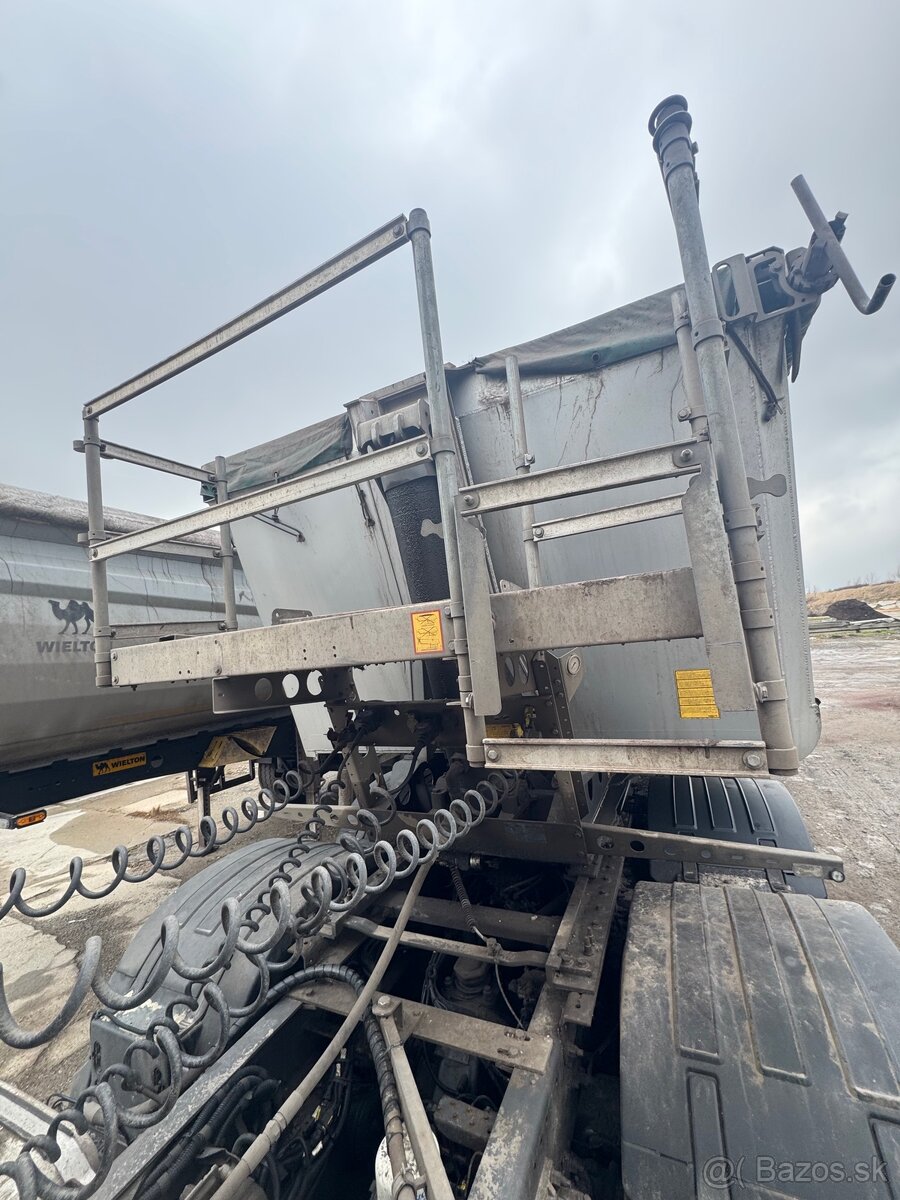 Sklápací náves Schmitz - 8