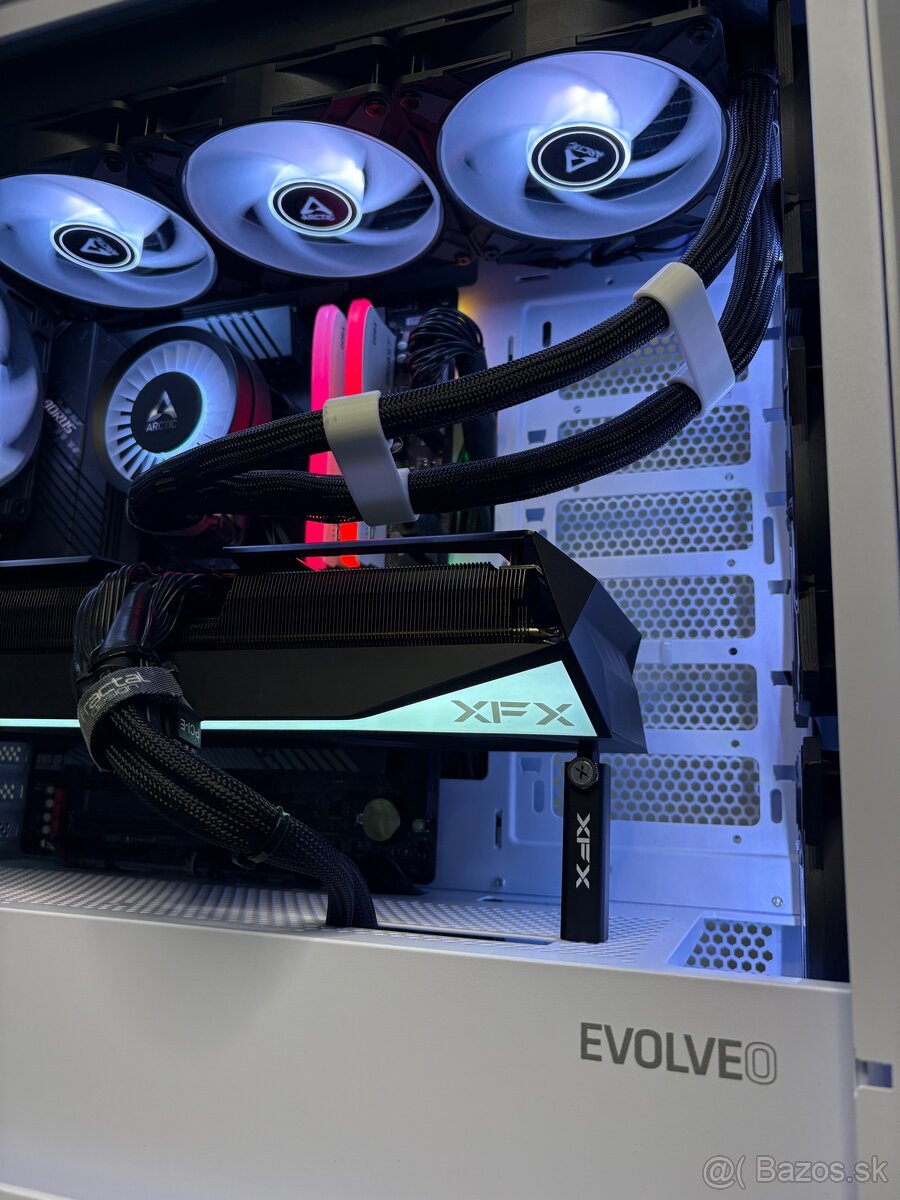 HERNÝ PC – i9 14900K | RX 9070 XT | 1300W | Záruka - 8