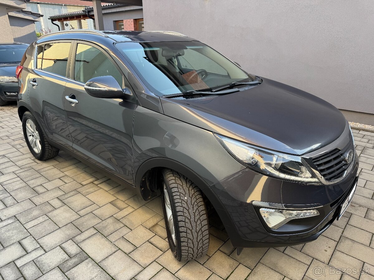 KIA SPORTAGE, SILVER, 1,7 CRDI, MANUÁL, 183 543 KM, 3/2012 - 8