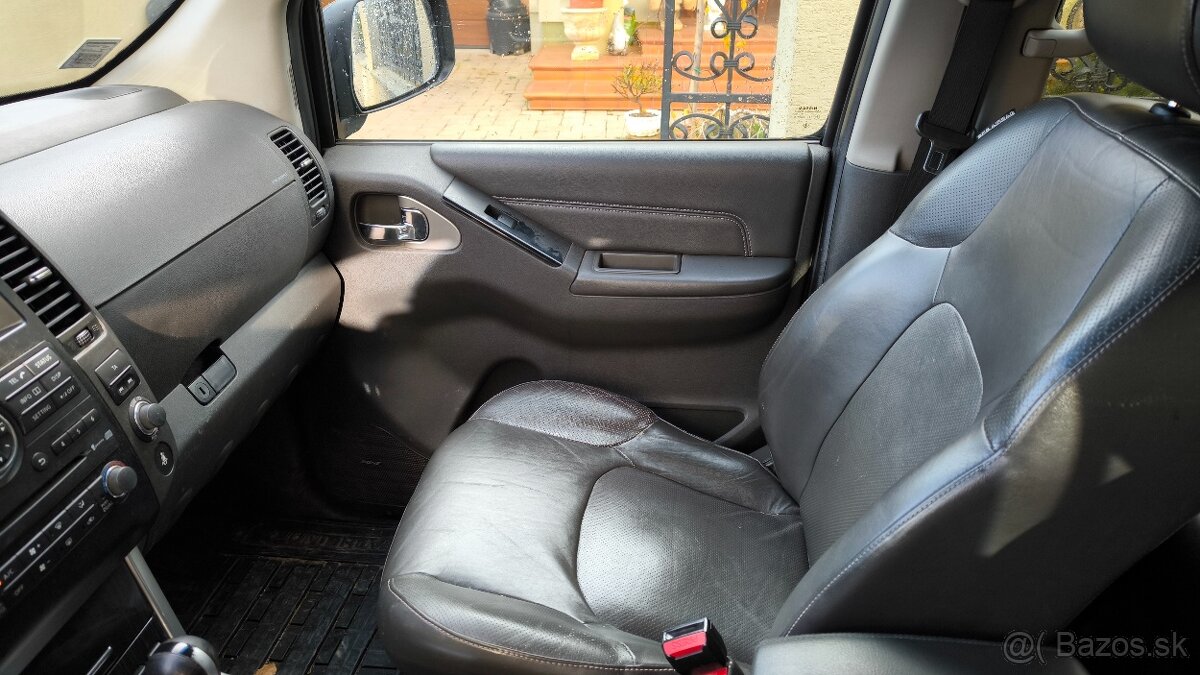Nissan Pathfinder 3.0 diesel 170kW - 8