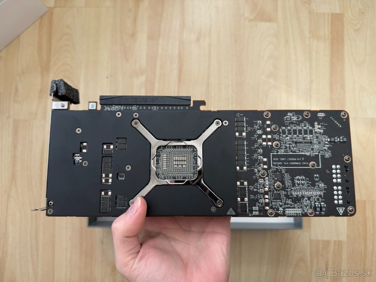 AMD Radeon PRO W7800 32 GB - 8