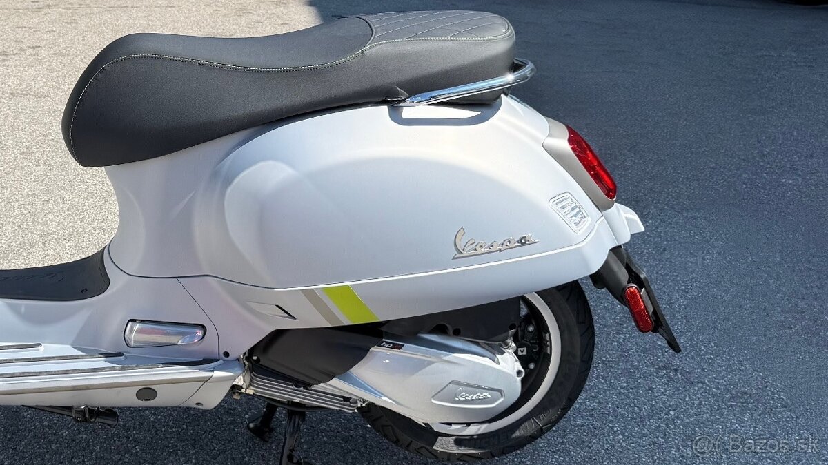 Vespa GTS 300 SuperTech 2025 - 8
