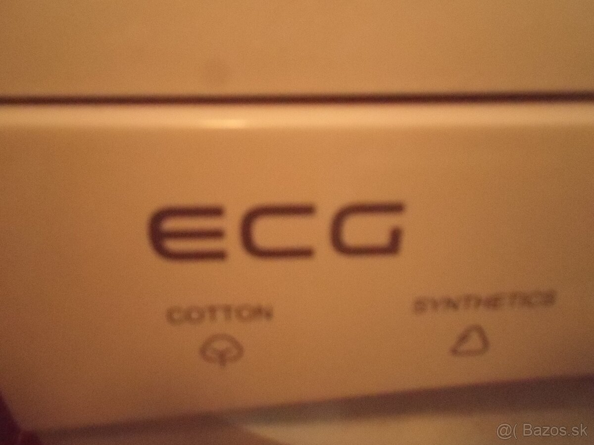 Kvalitná automaticka pračka zn: ECG - 8