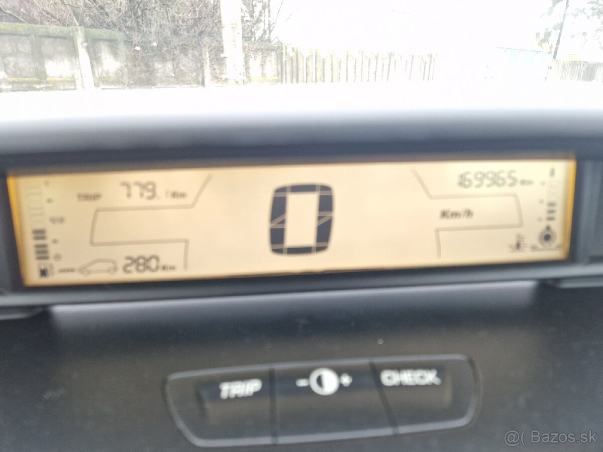 CITROËN C4 1.4 16V 65KW BENZIN - 8