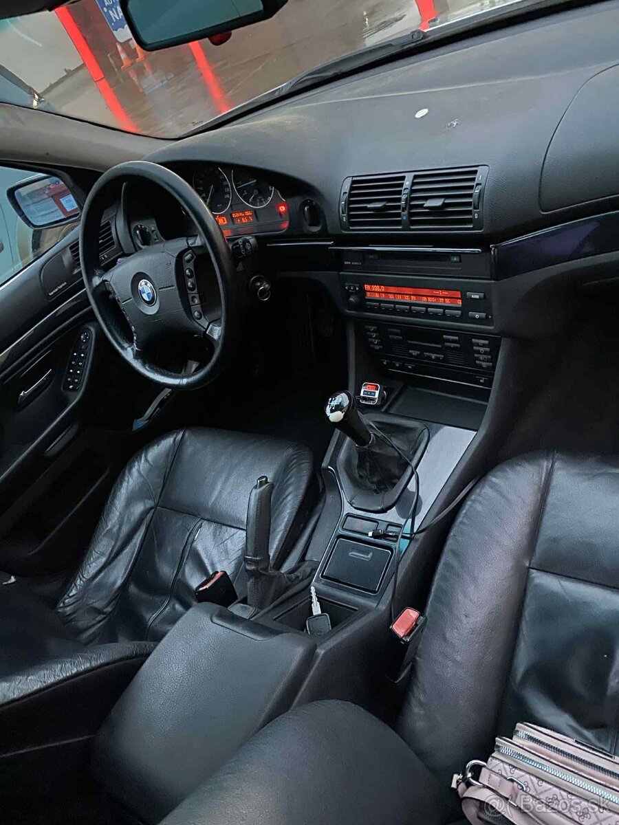Predám BMW e39 520d - 8
