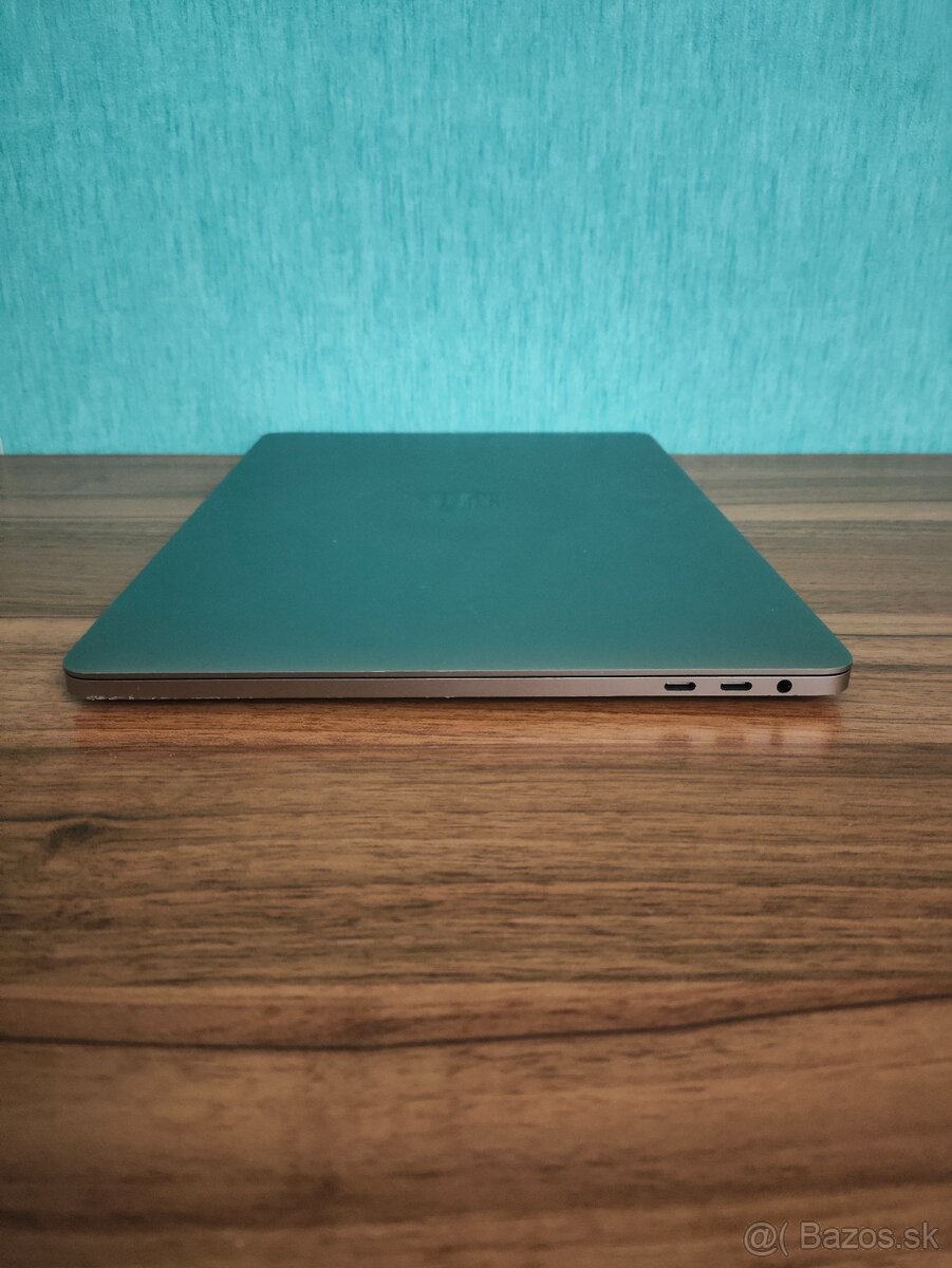 Apple MacBook Pro 2018 – i5 / 8GB / 512GB - 8