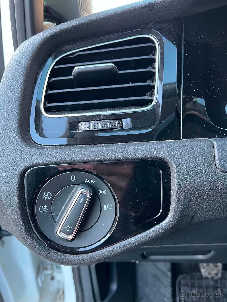 VOLKSWAGEN GOLF 7 - 8