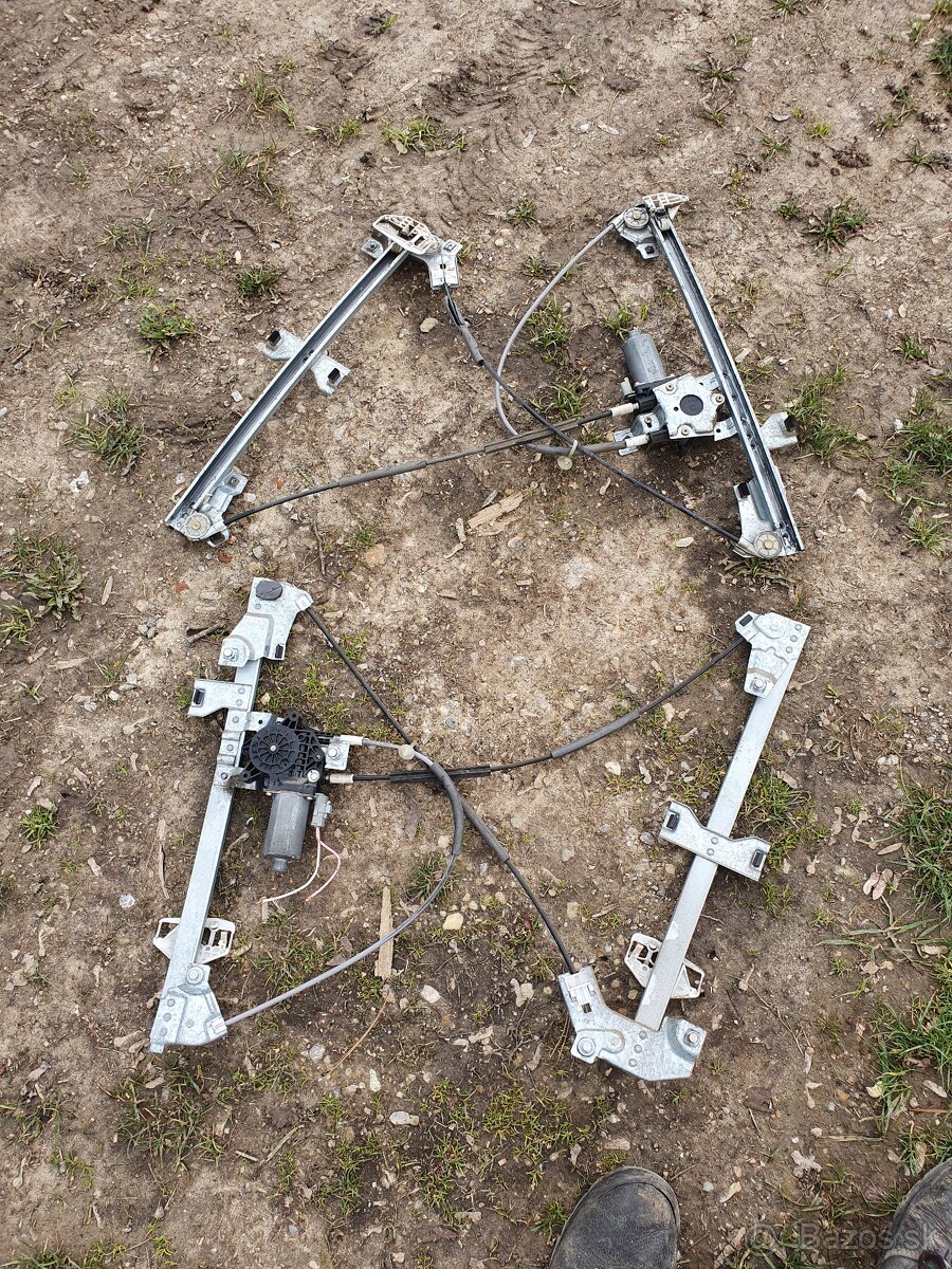 Predám diely peugeot partner - 8