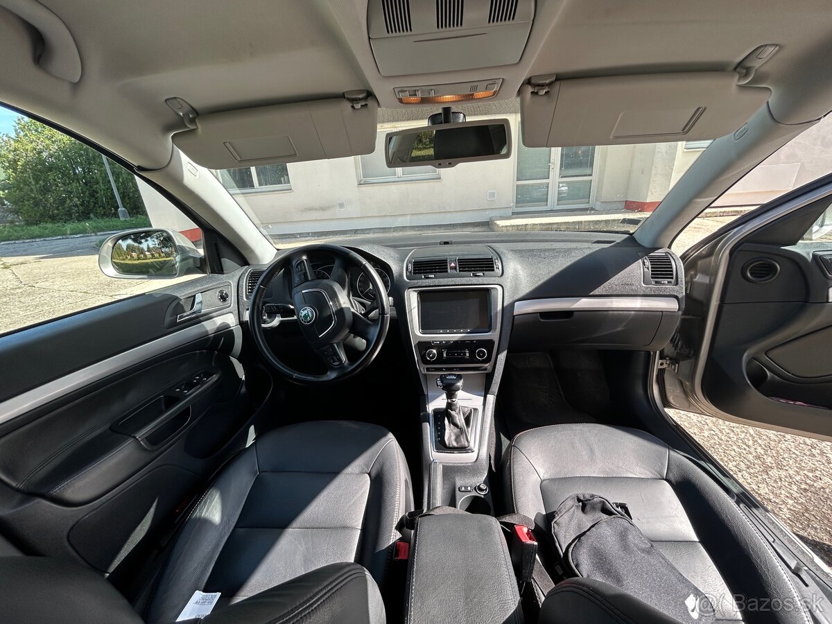 Škoda Octavia II 1.6 TDI DSG ELEGANCE - 8