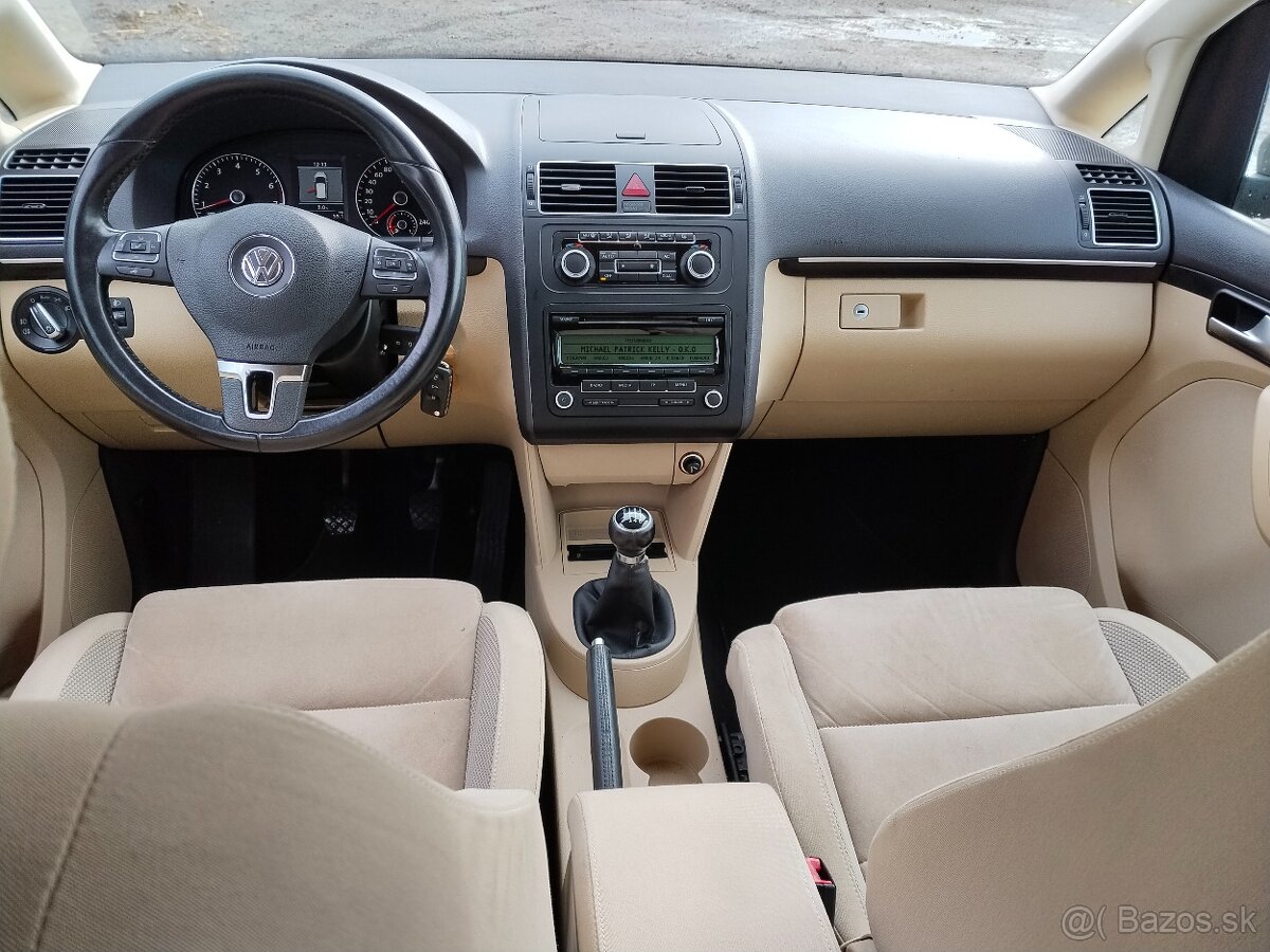 Volkswagen Touran 1.4 TSI+ CNG, 110 kw, 2011 - 8
