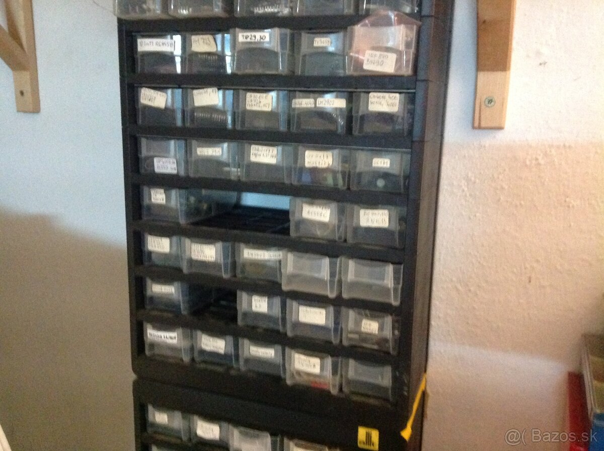 ZACINAJUCI RADIO-ELEKTRONIKA AMATERI...POZOR - 8