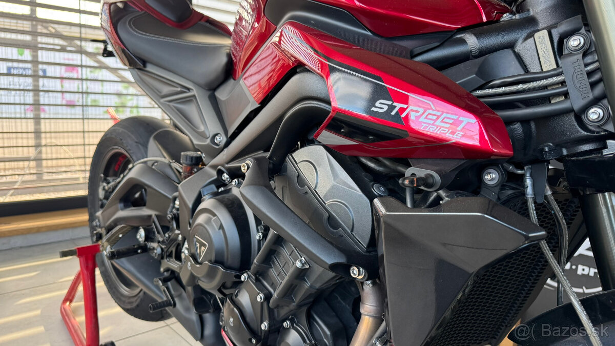 Triumph Street Triple RS - 8