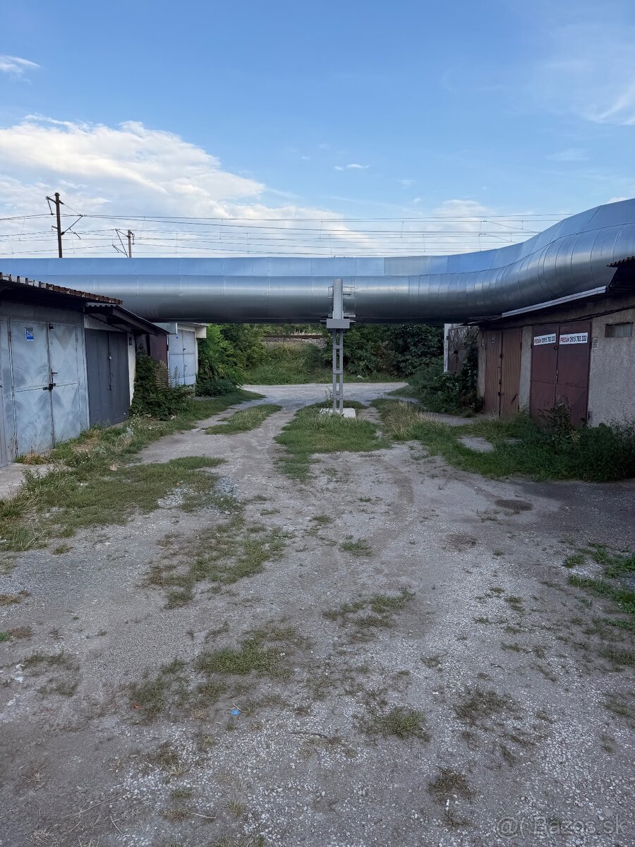 Garáž blízko centra mesta - Jantárová, 5 min.pešo od Auparku - 8