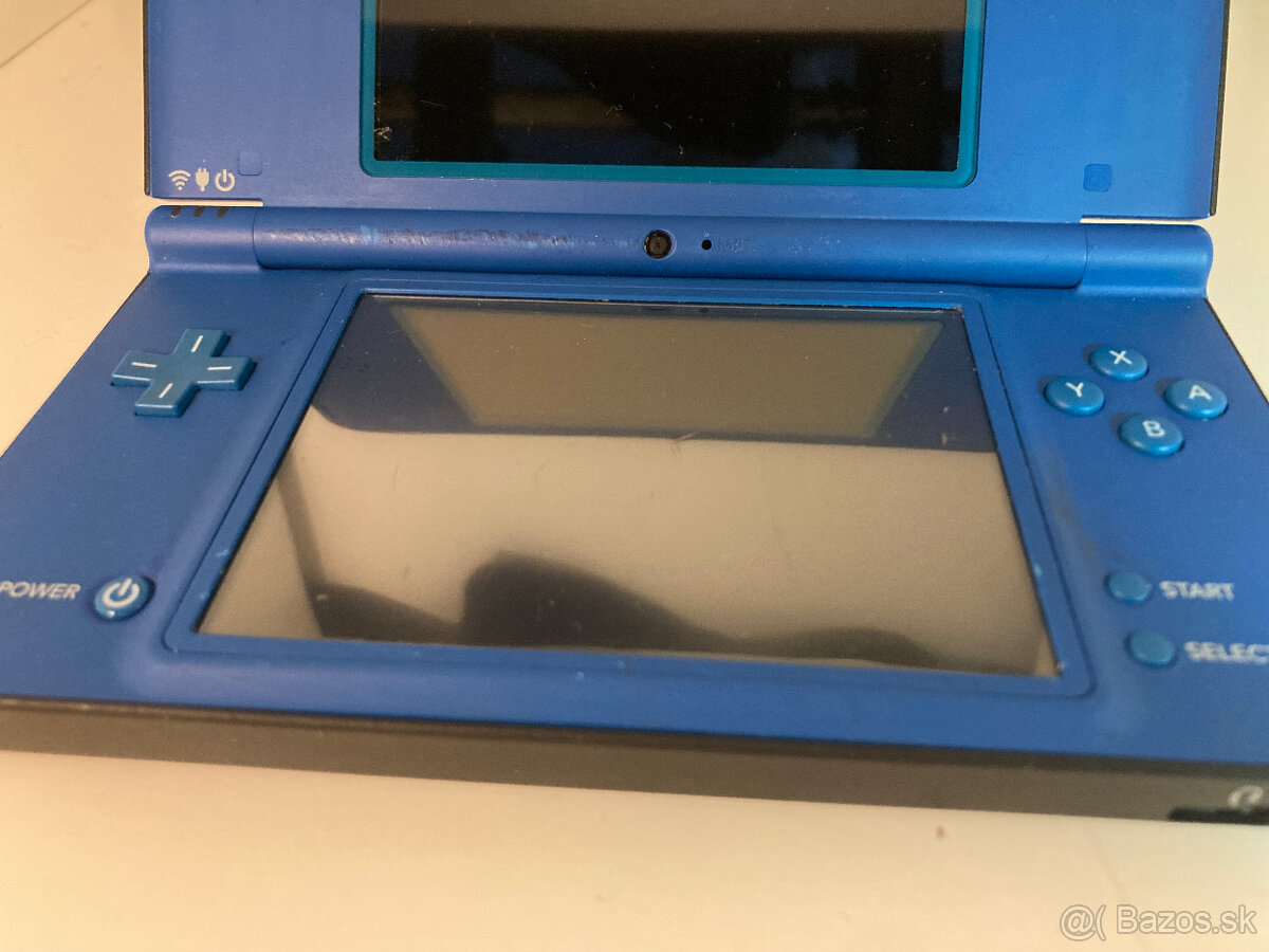 Nintendo DSi XL - 8