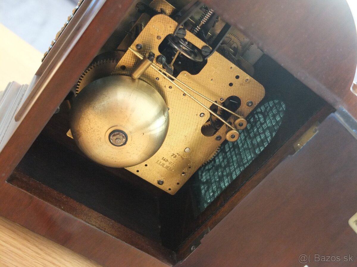 HODINY ZÁNSKÉ PŮLKY FÁZE MĚSÍCE TOP STAV - 8