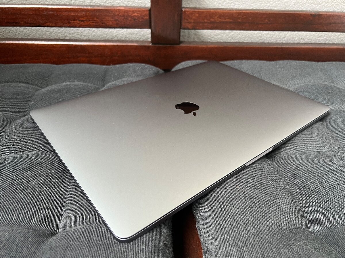 MacBook Pro 15" 2018, i7, 16GB RAM, 512 GB SSD v TOP stave - 8