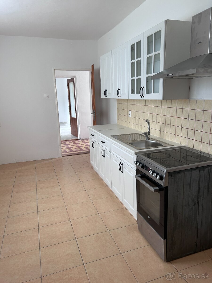 Veľký rodinný dom Ochodnica - 8