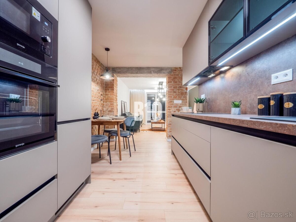 Chytí ťa za srdce? Staré Mesto- Tehla- Balkón - 8