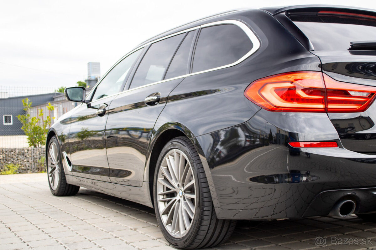 Bmw 5 Touring 530i 4x4 xDrive Sport benzín automat - 8