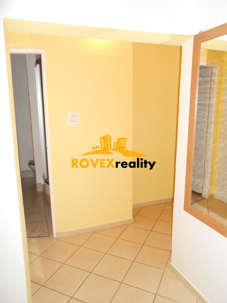 Jednoizbový veľkometrážný byt,Partizánske, podnájom - 8